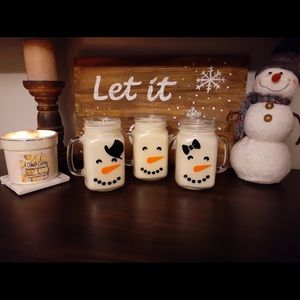 Snowman mug candles